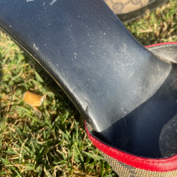 Gucci Women's Black and Brown Mules with Red Trim - Picture 3 of 9